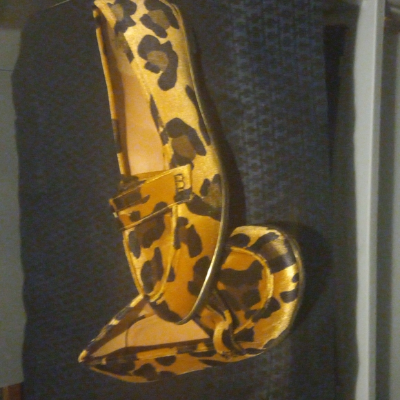 Ladies Shoes - Picture 4 of 5